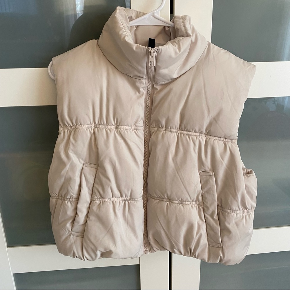 Divided/H&M Crop Puffer Vest | Sz M